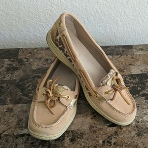Animal print Sperry's low cut front
